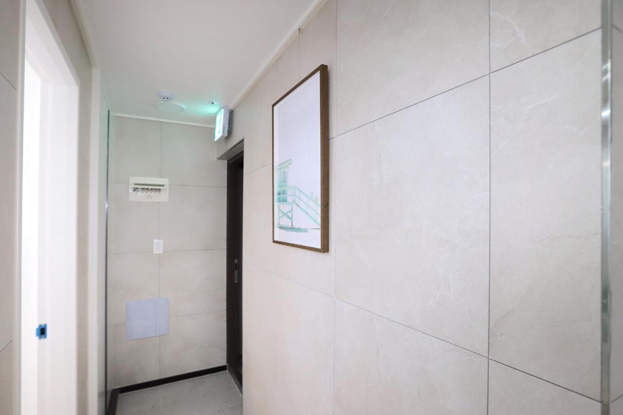 Apartment Apartment_trust *